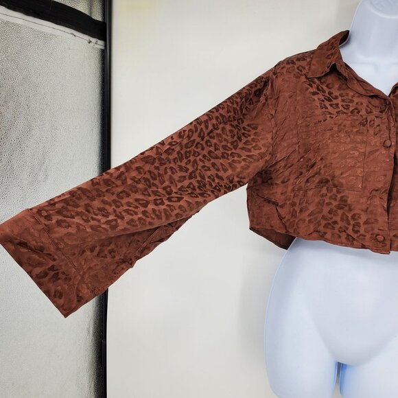 NWT Lover & Friends Revolve Brown Cheyanne Button Up Cheetah Crop Top Shirt XS - Picture 4 of 12